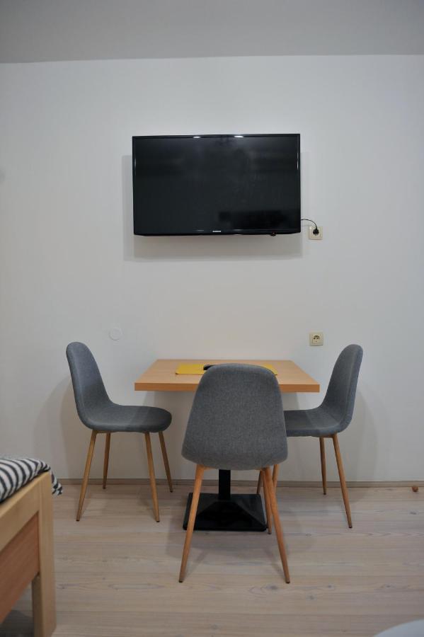Studio Apartman Bandb Ðakovo Exteriör bild