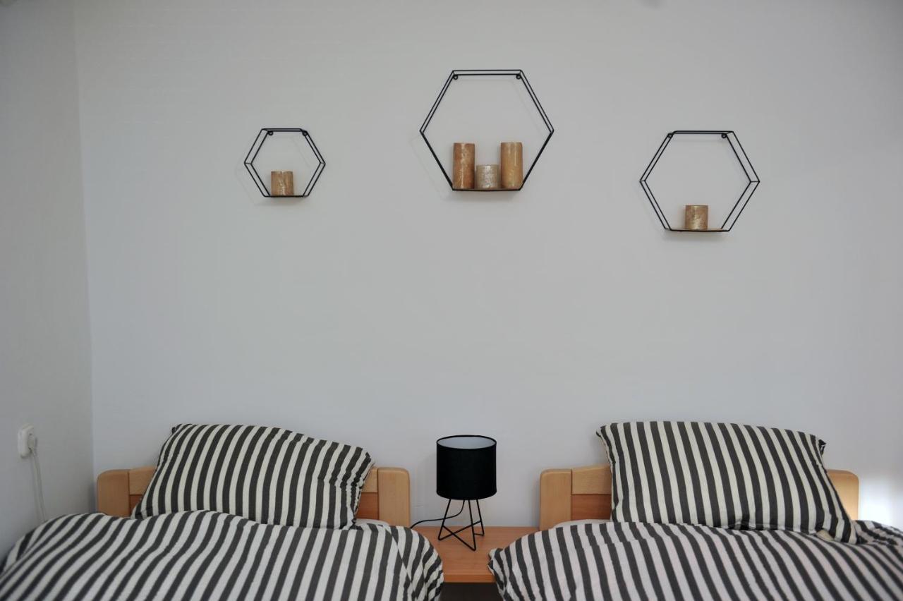 Studio Apartman Bandb Ðakovo Exteriör bild